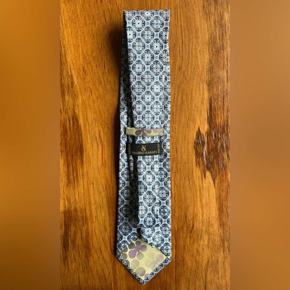 Valerio Garati silk tie.